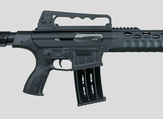 Üzümlü Şarjörlü XR-12 Siyah Av Tüfeği 12 Kalibre